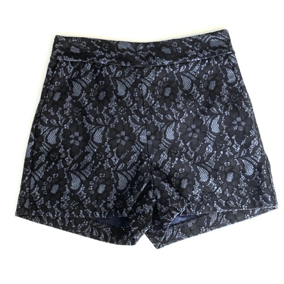 Express Lace Floral Flat Front Side Zip Pocket Shorts Black/Blue Size 4 - Picture 1 of 7